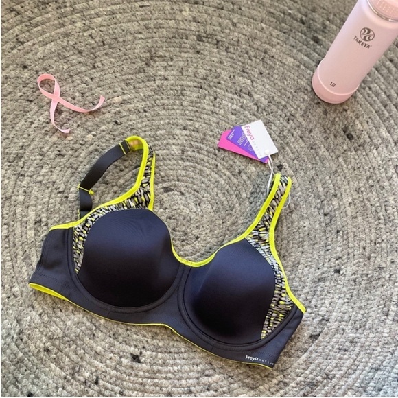 ππ½ββοΈ BUNDLE: ALL 30-DDDD/G BRAS (non-swim) - $210 VALUE!! - Picture 12 of 14